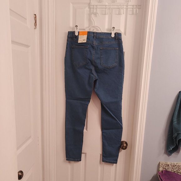 Denim Jegging 3 - Picture 2 of 8